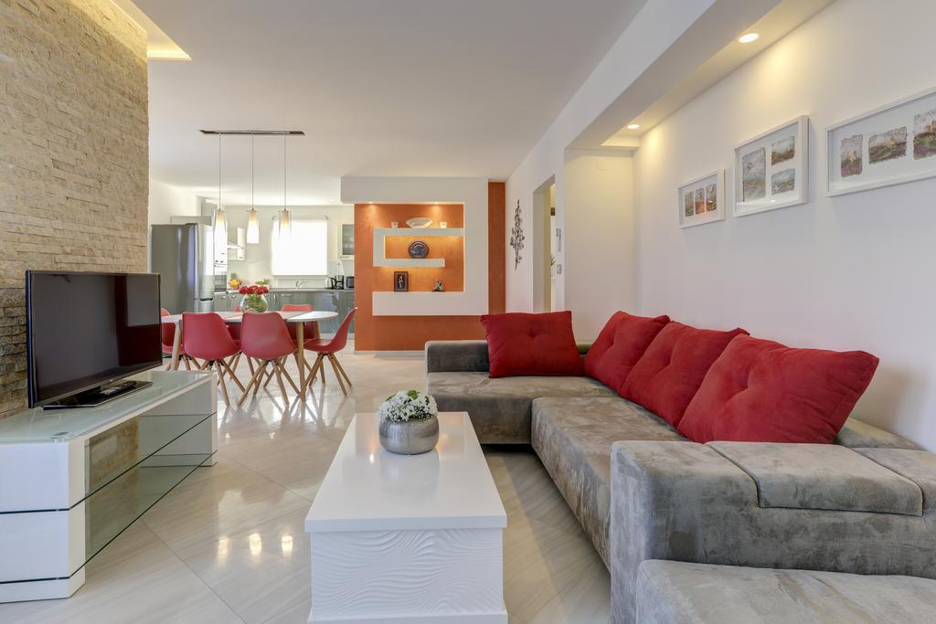 Viras Luxury Holiday Премантура Екстериор снимка