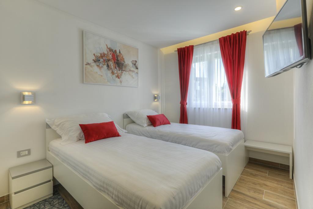 Viras Luxury Holiday Премантура Екстериор снимка